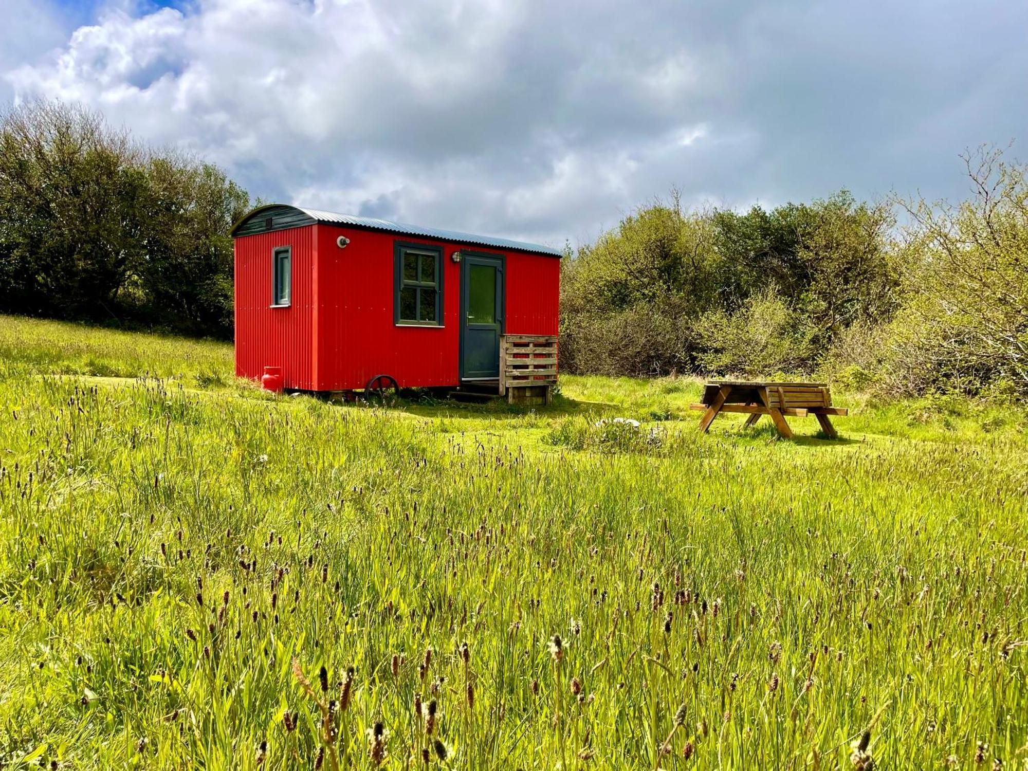 Stepping Stones Glamping Little Red Hotel Bantry Exterior foto