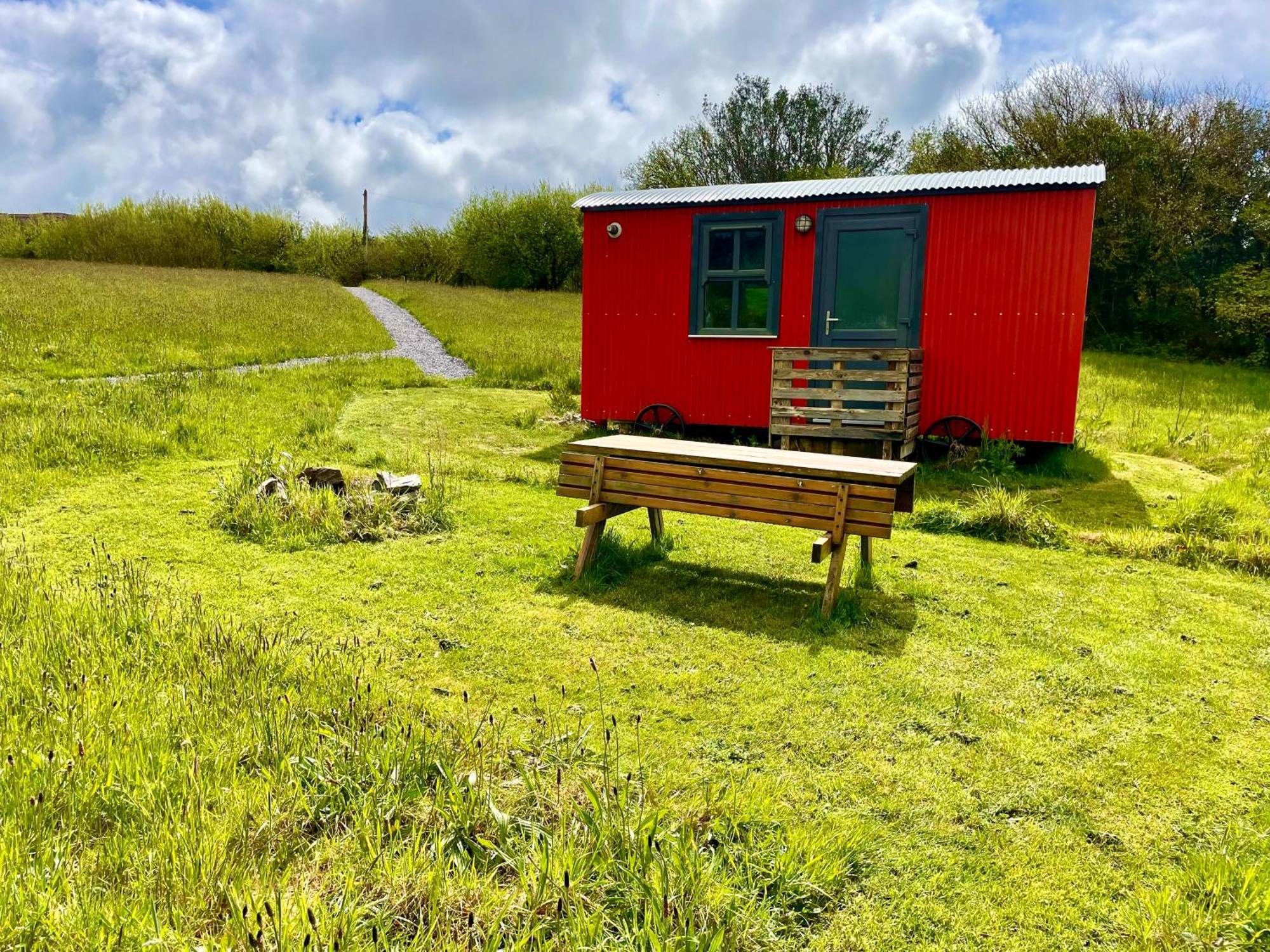 Stepping Stones Glamping Little Red Hotel Bantry Exterior foto